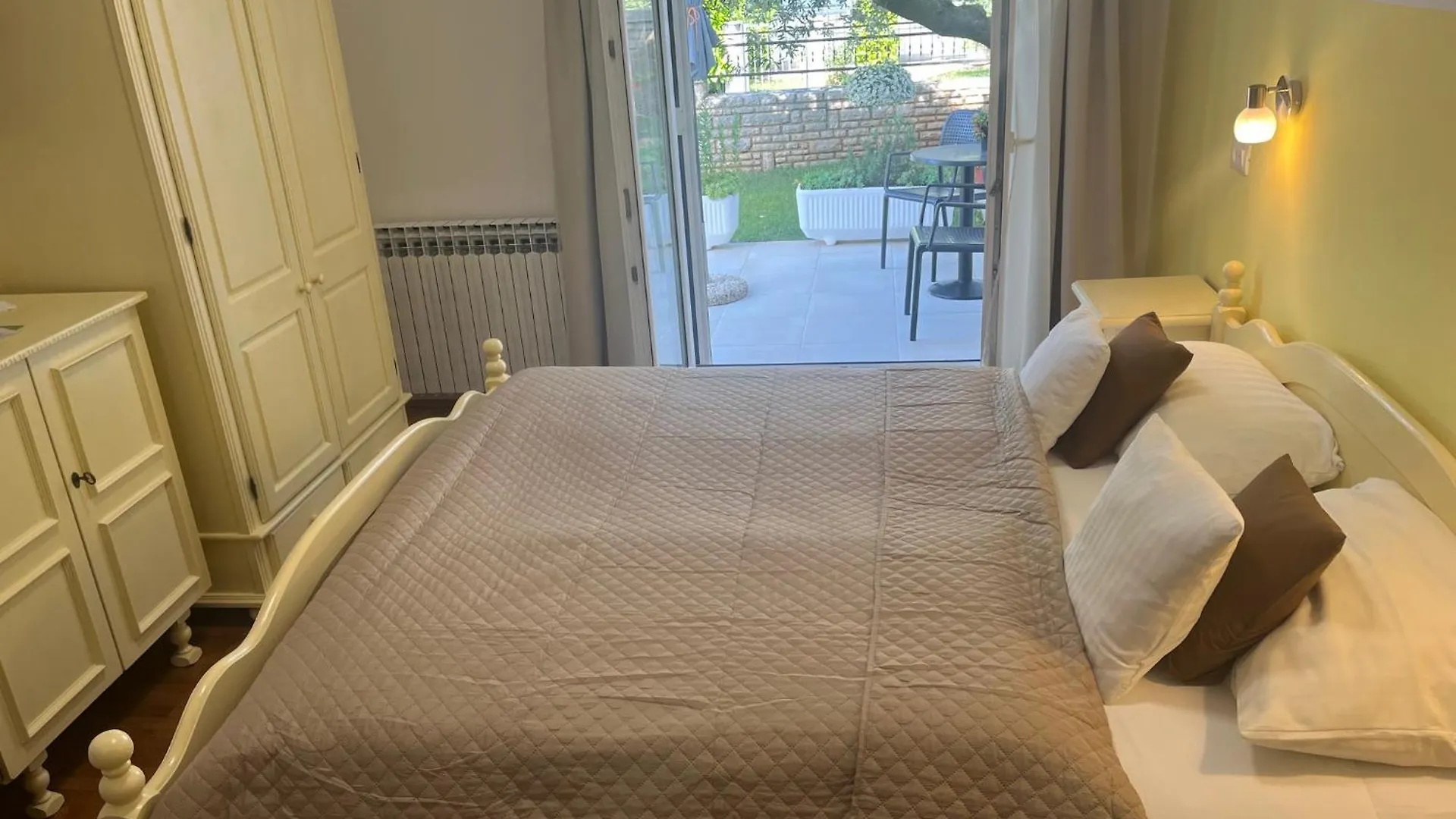 Guest House Soši 乌马格 住宿加早餐酒店